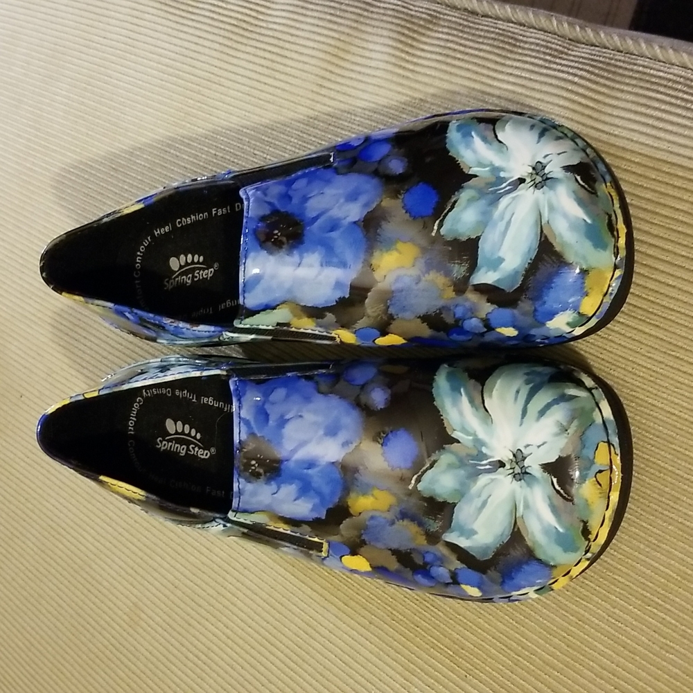 Spring Step Clog Shoes size 7W